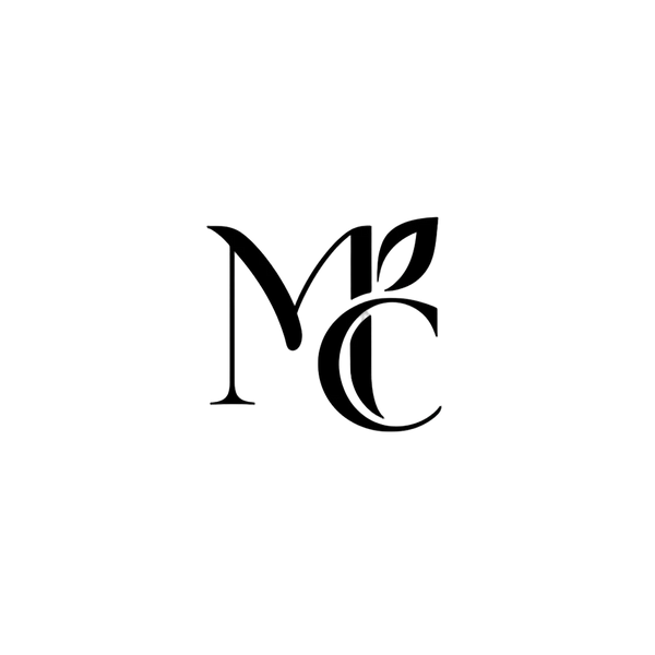 Crée moi un logo pour une marque de cosmétiques pour Femmes avec la lettre M et C